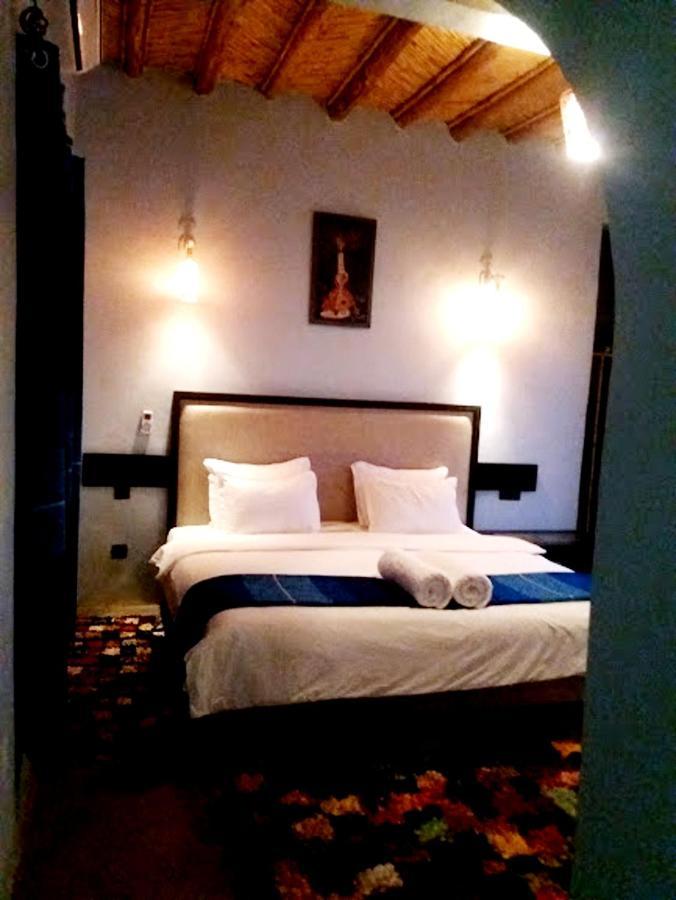 Kasbah Dar Bahnini Hostel Skoura Kamer foto