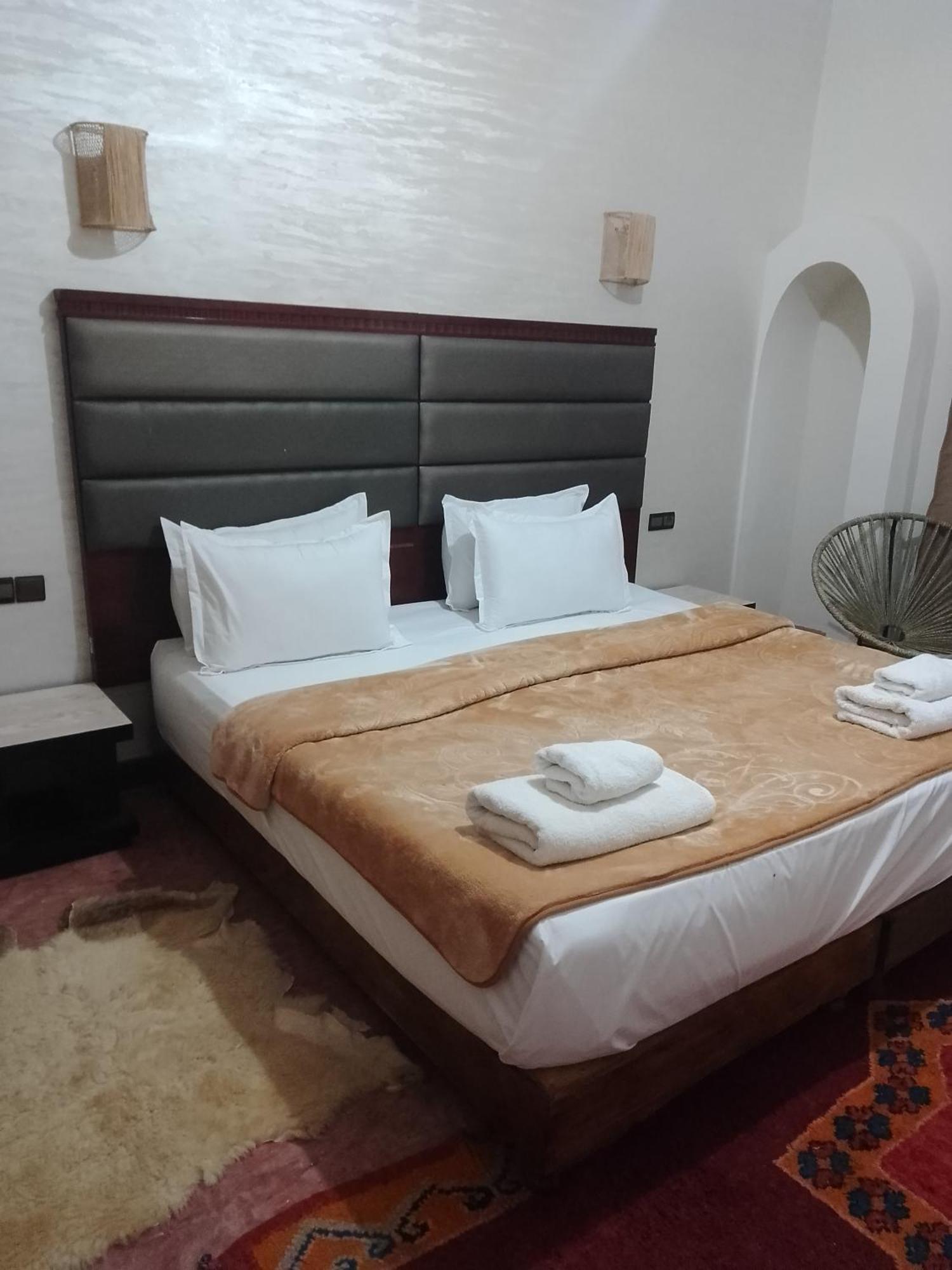Kasbah Dar Bahnini Hostel Skoura Buitenkant foto