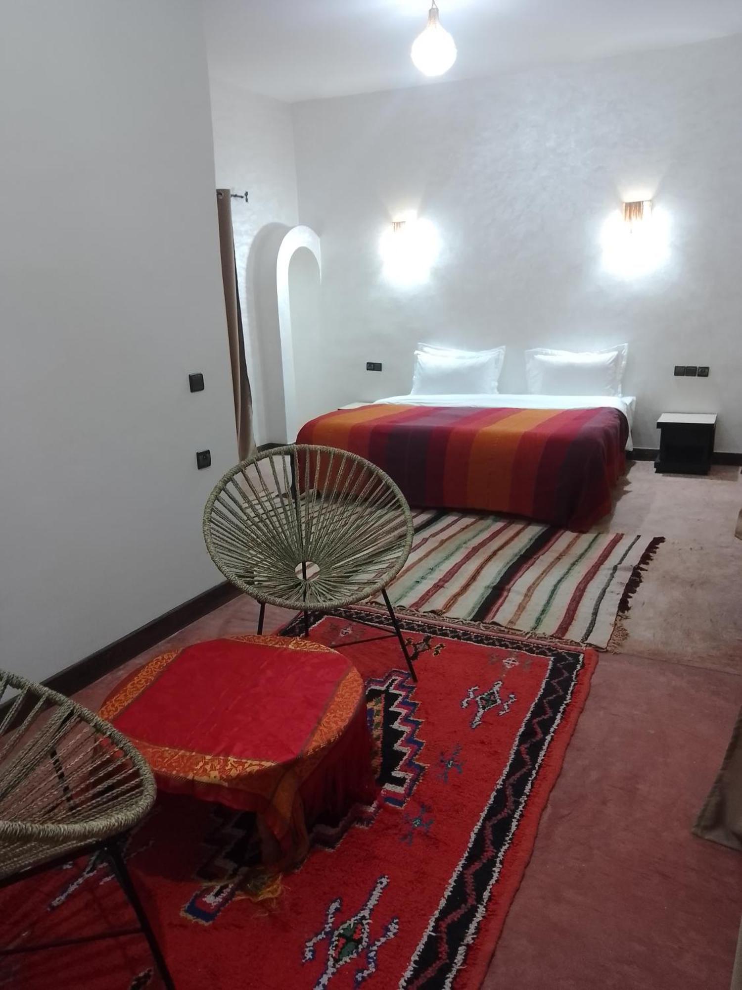 Kasbah Dar Bahnini Hostel Skoura Buitenkant foto